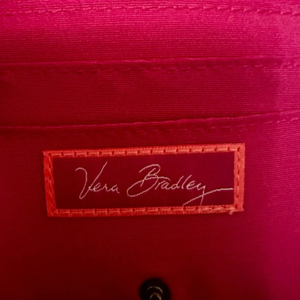 Vera Bradley Rose Harriet Kisslock Wallet. - Picture 4 of 7